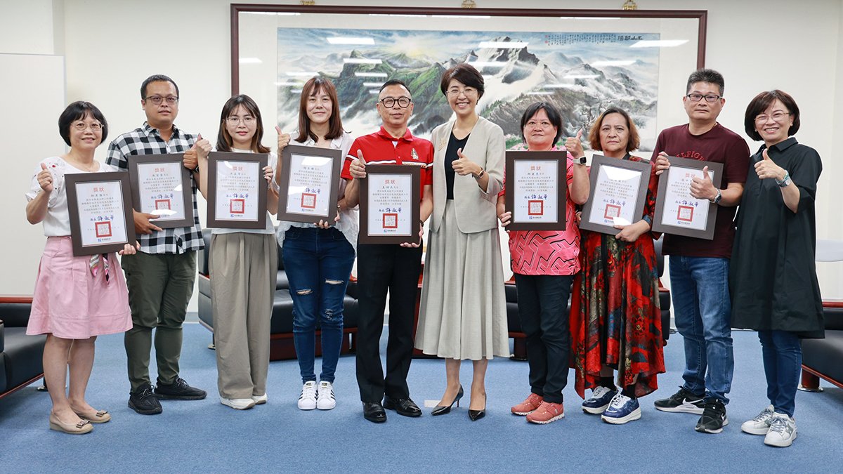 表揚基層堅守崗位 南投縣長許淑華肯定民政人員無私奉獻 1 line oa chat 250630 213218