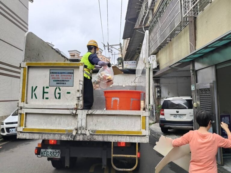 桃園資源回收車超速狂飆 民眾怒控罔顧安全 1 369899 247317279497663840147816845477173 947193106304170518388229