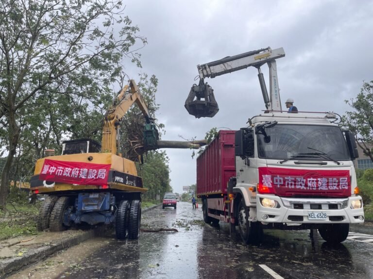 台中火速支援嘉義市災後復原 救災行動延長至7月16日 1 370099 353007834604583707612564 615025734167716184139 874955356500602959