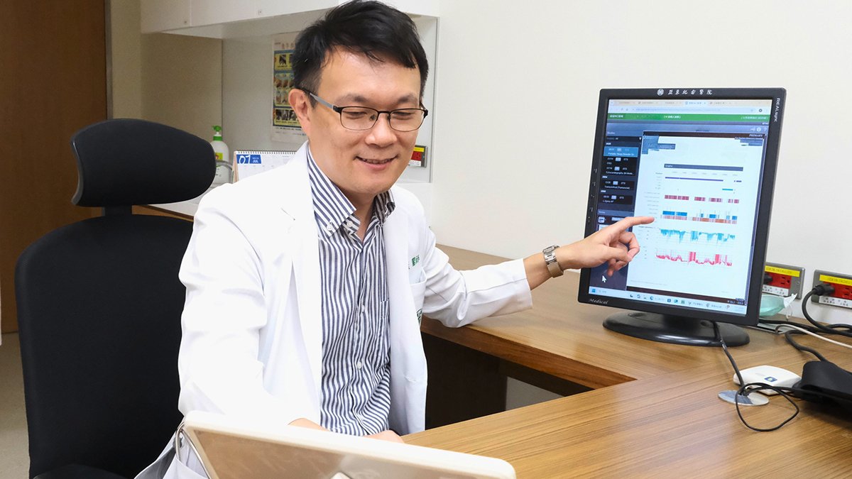 奶奶變健忘竟是「睡不好」惹禍? 亞東醫創新照護助高齡者找回精神 2 line oa chat 250804 210158