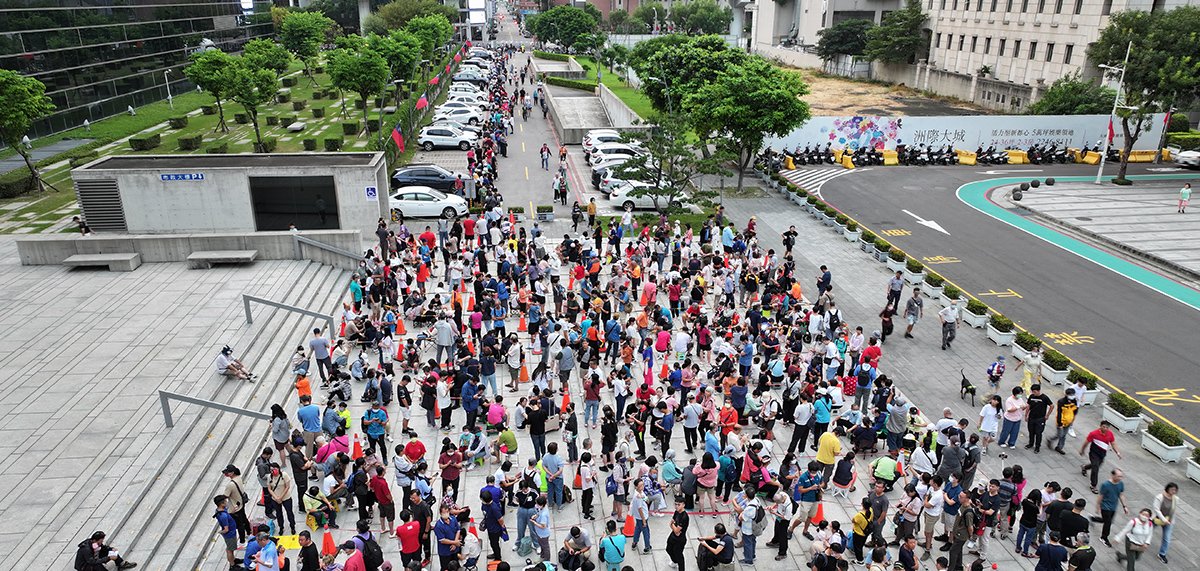 canjiaguoqingshengqidianlifuhuiyuandaopangpaiduire