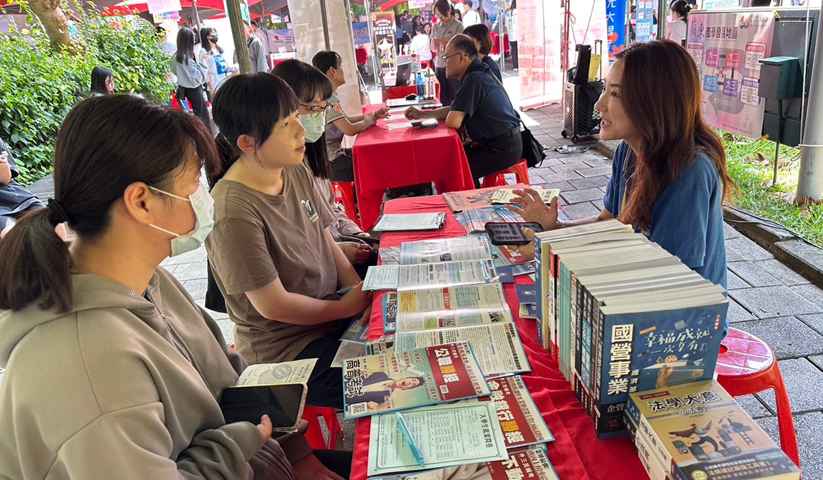 嶺東科大首辦秋季就博會 40家企業進校徵才搶搭永續人才潮 1