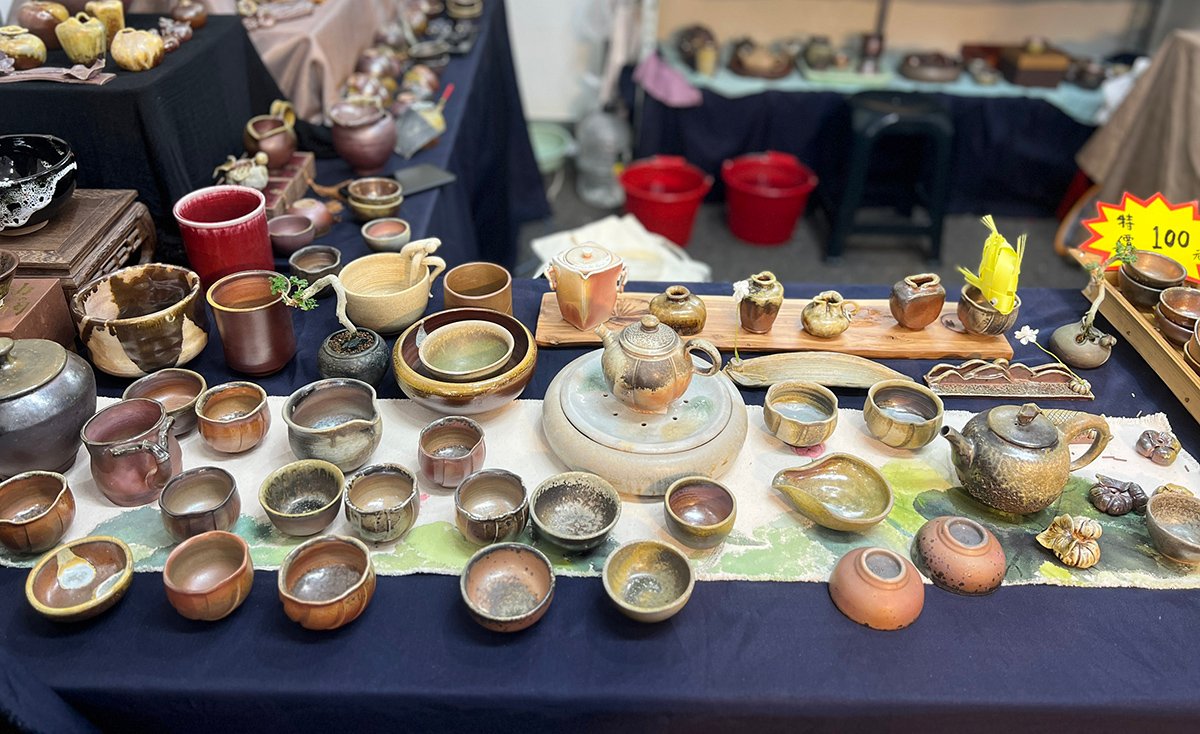 魏東輝「火與土對話」柴燒陶吸睛 東方陶工坊展現茶器極致之美 2 line oa chat 251010 114701 group 0
