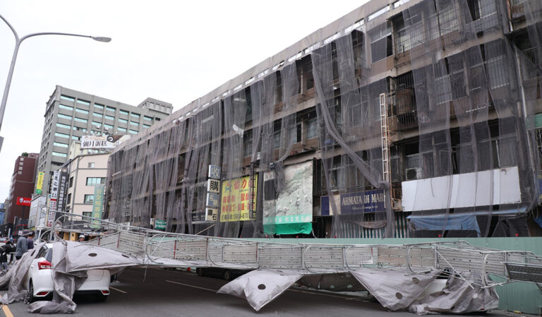 zhongyangshichangyingjiadaotazhongshifulelingtingg