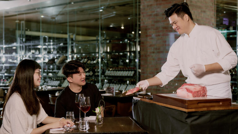 tainanjingyingrobinsniupaiguantuiquanxinzhuchuxian