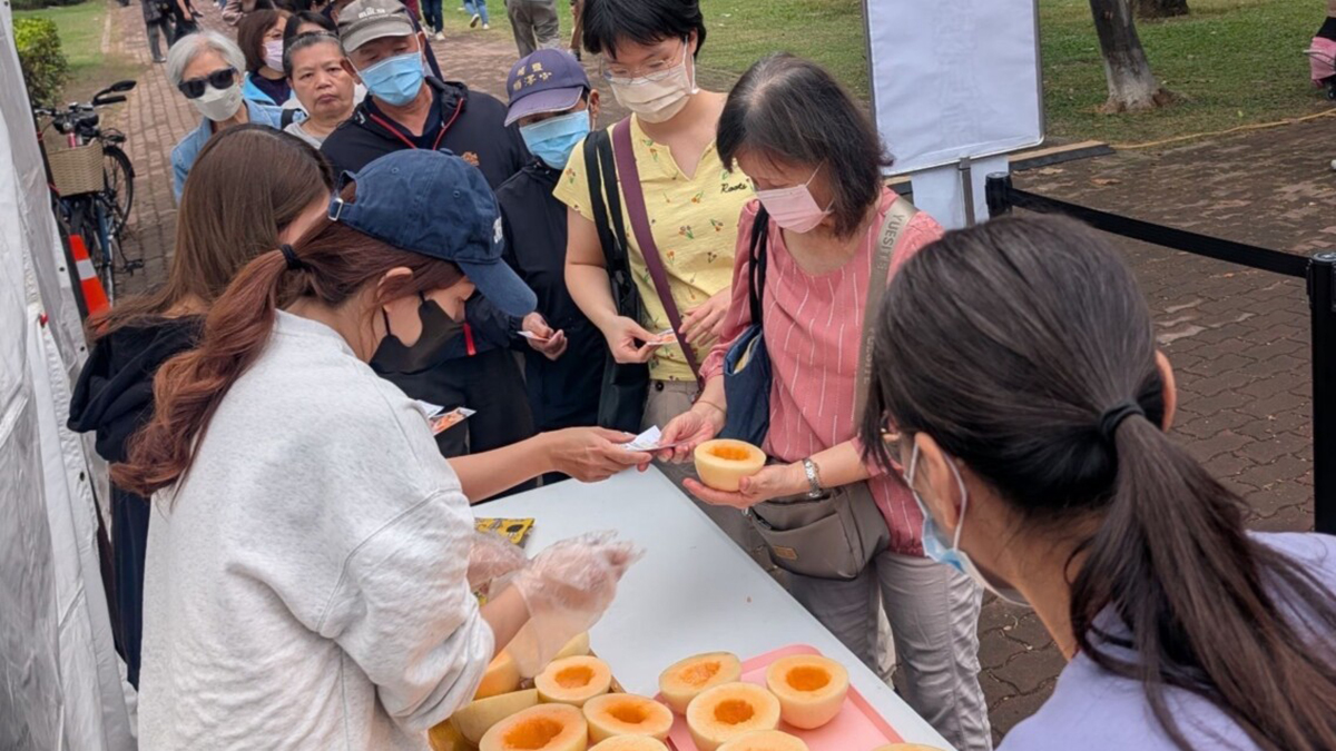 4120064d06104c14d6a47fd7b4b53852