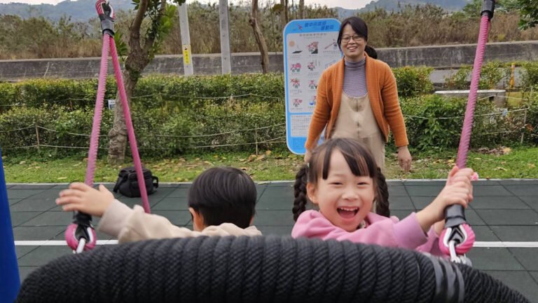 3baomapengxiaojiehuaitai5geyuedabaoerbaojiuduyouer