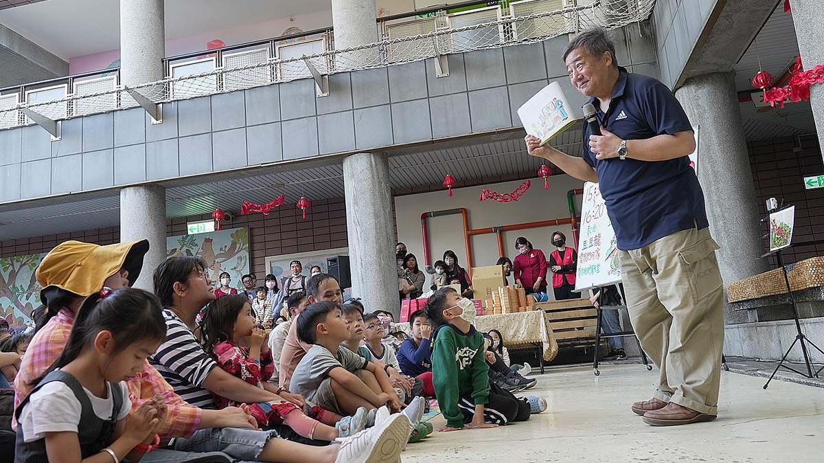 高雄兒童美術館新春故事會開講 胖叔叔說年味童話、前400名送好禮 4 gaoxiongermeiguanmeinianyidudepangshushushuonianji 3