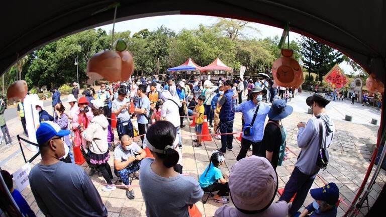 04hutoupipaiduirenchao