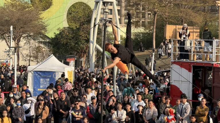 jingxiancijimaxibiaoyanrangminzhongmubuzhuanjing