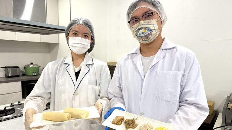 01zhongshanyidayingyangxixueshengzhanshiyanfawanch