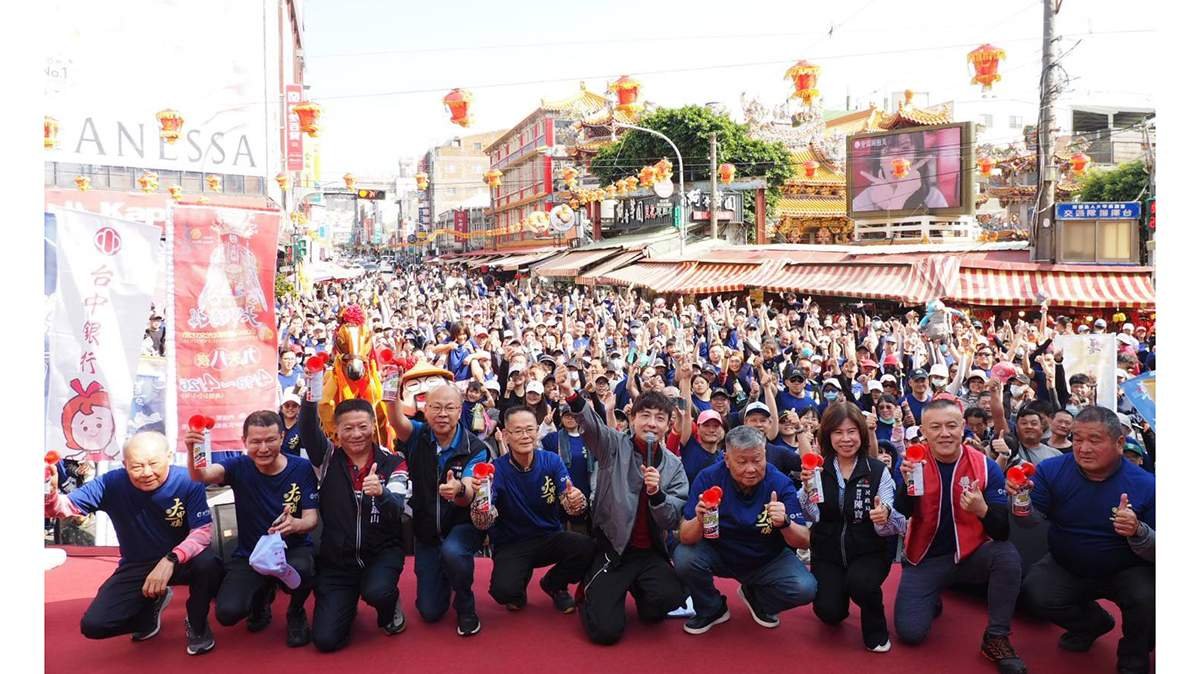 海線首跑迎媽祖 2800人熱血參加大甲媽Bobi Run 4 dajiamazubobirunmairudi15nianbaomingrenshugengshen