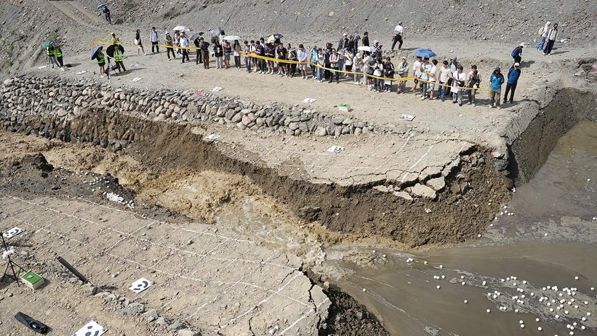 zhongxingdaxueyuhuisunlinchangjinxingmataianxiyans 4