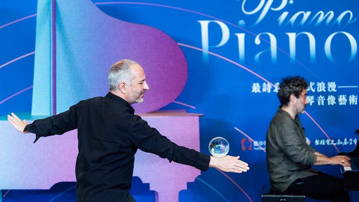 法國跨界鉅作《Piano piano》亞洲首演　鋼琴、雜技與科技共譜浪漫詩篇
