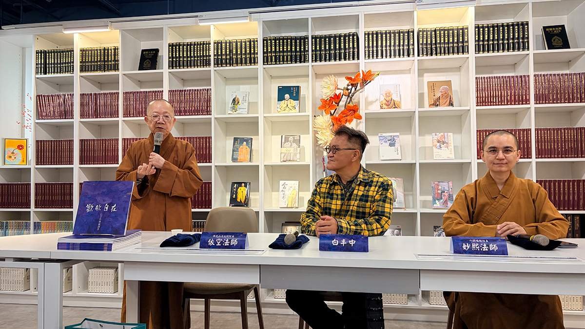 白丰中濃彩繁花藏禪意 白嘉莉驚喜站台掀茶畫會高潮 5 S 86245401