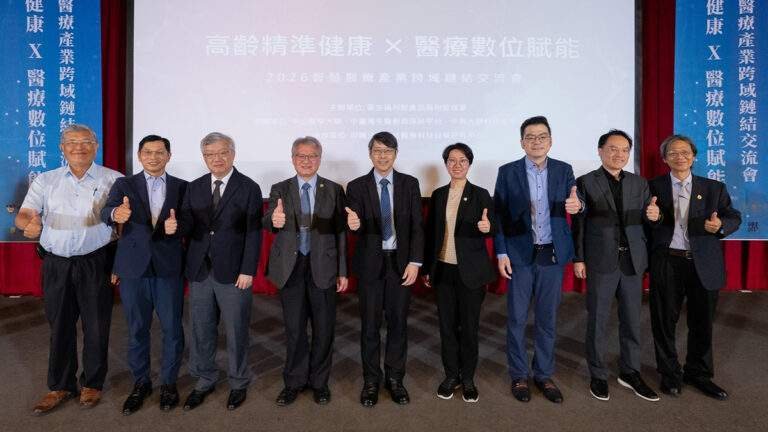 01shiyaoshuzuzhangqianjiahongzhongzhongshanyidadon