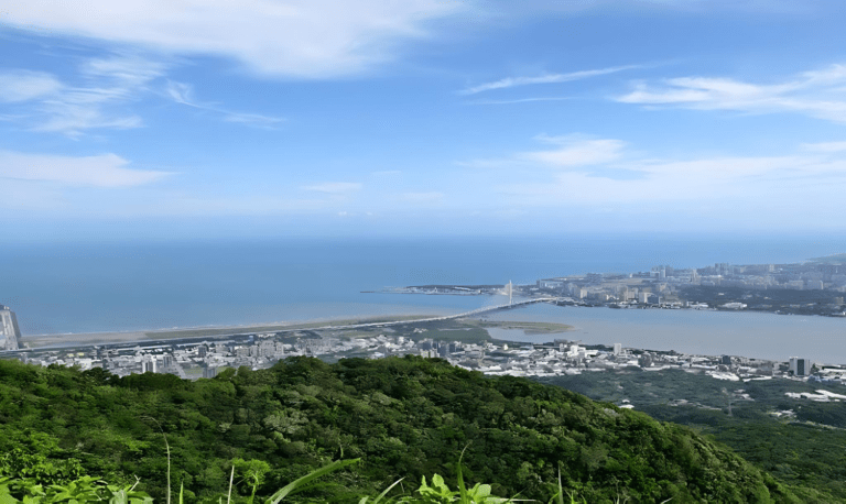 雙北夏日觀光 白天觀音山眺淡江大橋、入夜看水舞嘉年華