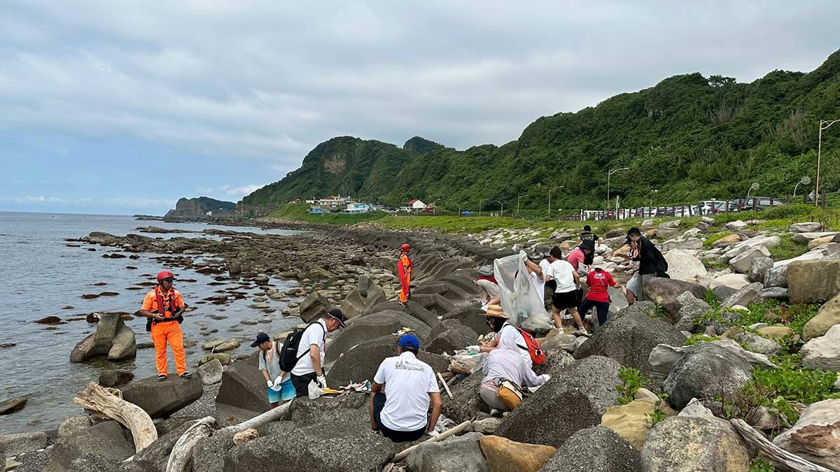 淨灘結合夜騎與美食 深澳鐵道自行車8月1日推百人海洋永續體驗 3 line oa chat 260706 111618
