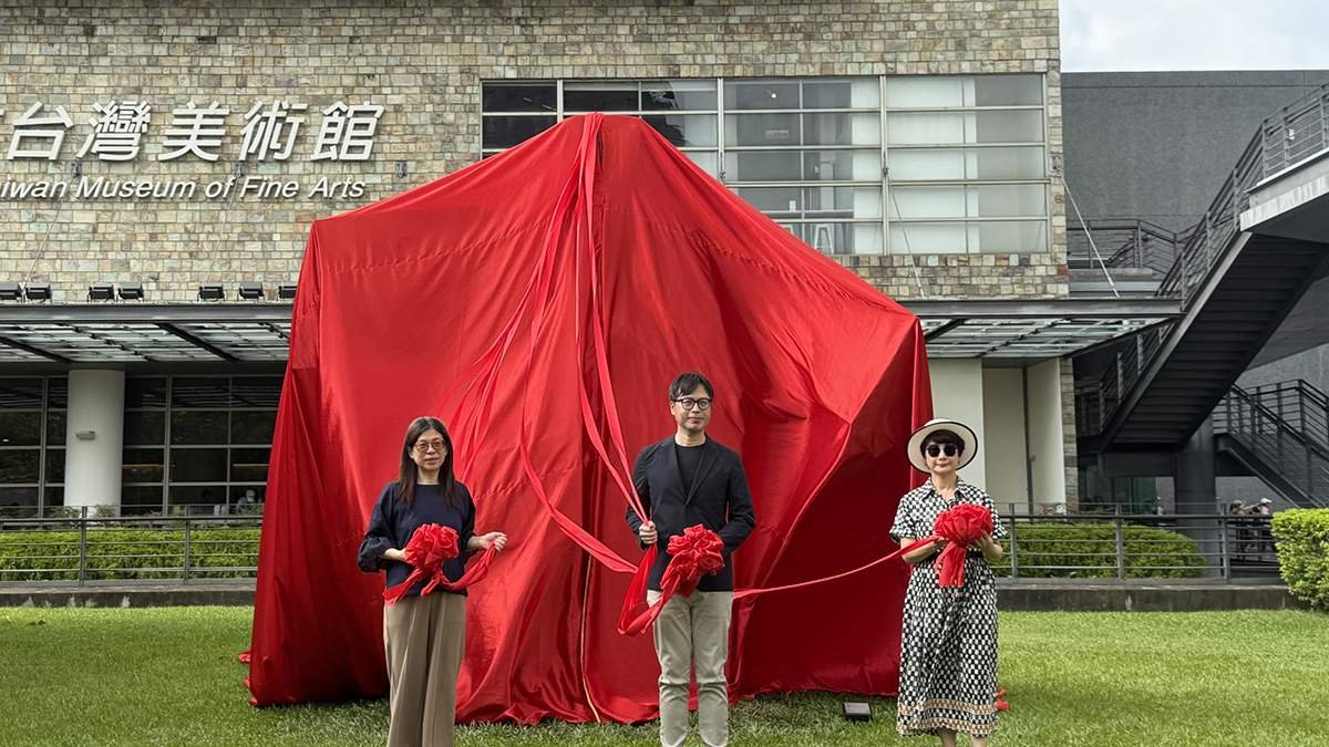 國美館典藏朱銘《太極系列-十字手》 戶外雕塑新地標正式揭幕 1 guomeiguanchenkuangyiguanzhangzuoqiyuwenhuabuyifas