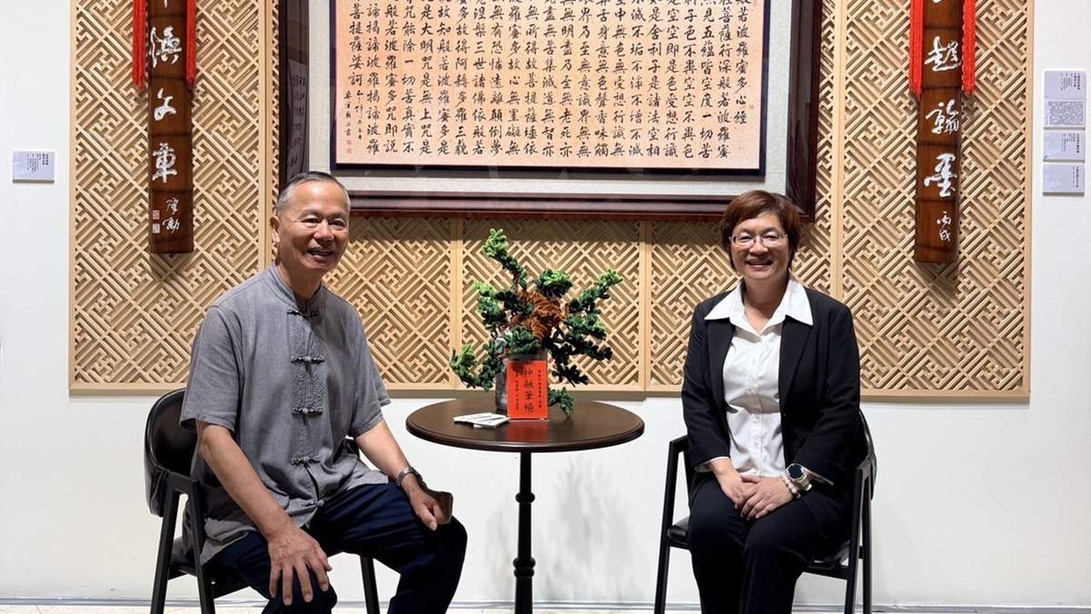鹿港書藝家吳肇勳「稍出新意」 110件作品展現書法跨域新風貌 2 line oa chat 260914 220707
