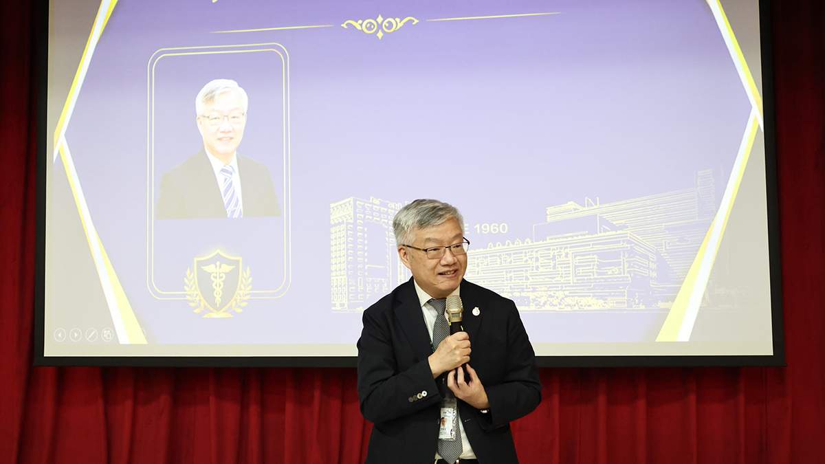 中山醫大獲双美捐百萬獎學金 3年助22名醫學生逐夢 3 中山醫大校長林俊哲感謝双美生技支持獎學金,並承諾持續關注學生需求。