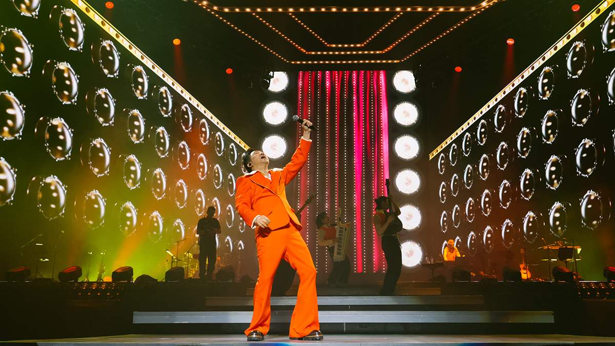 庾澄慶睽違12年巡演北京開唱!A-Lin辣穿性感裝喊「你賣力我賣肉」 那英、吳莫愁現身力挺 1 庾澄慶《整晚哈音樂》北京開唱